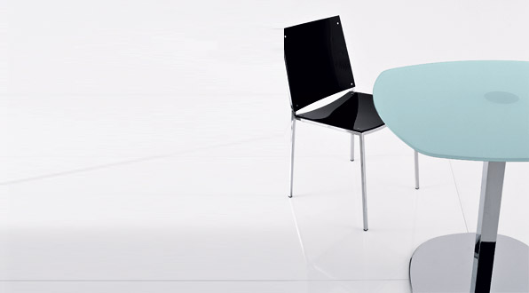 Várótermi dohányzó: Play